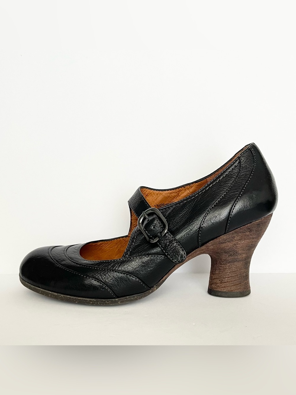 Naya Women's Jupiter Black Leather Mary Jane Shoes Chunky Heels 7.5 Whimsigoth